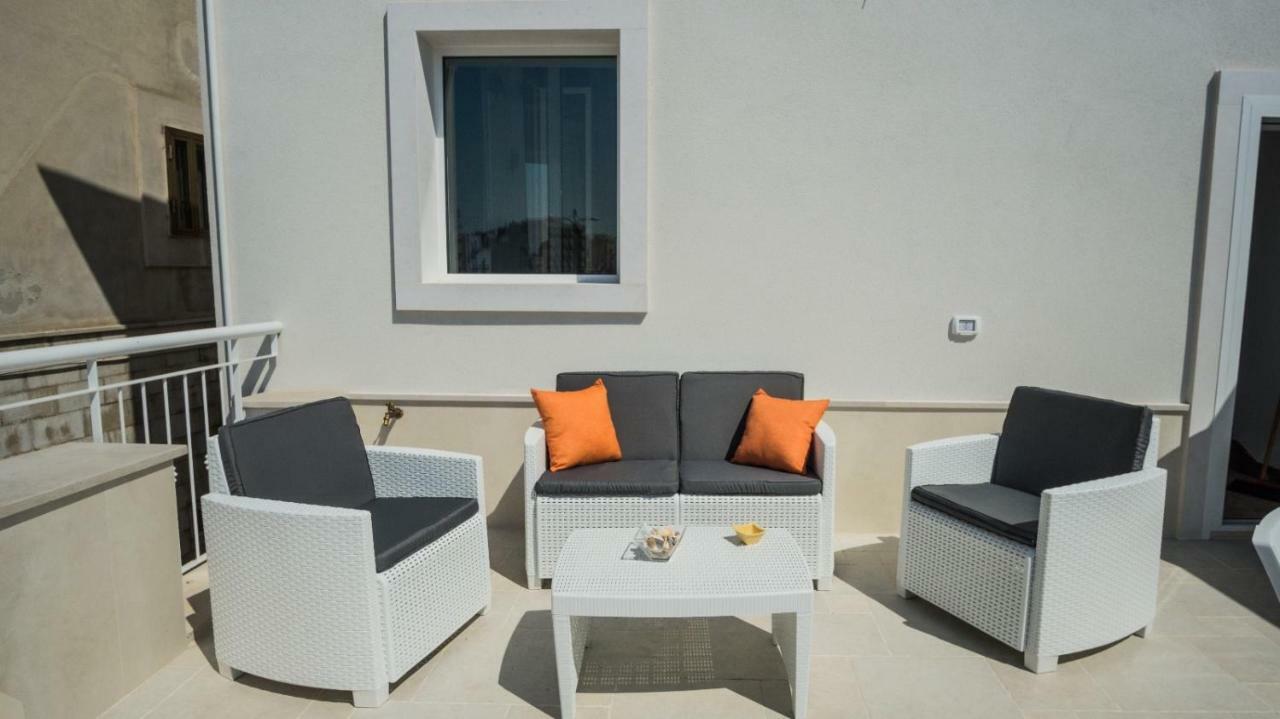 B&B Le Terrazze Mola di Bari Bagian luar foto