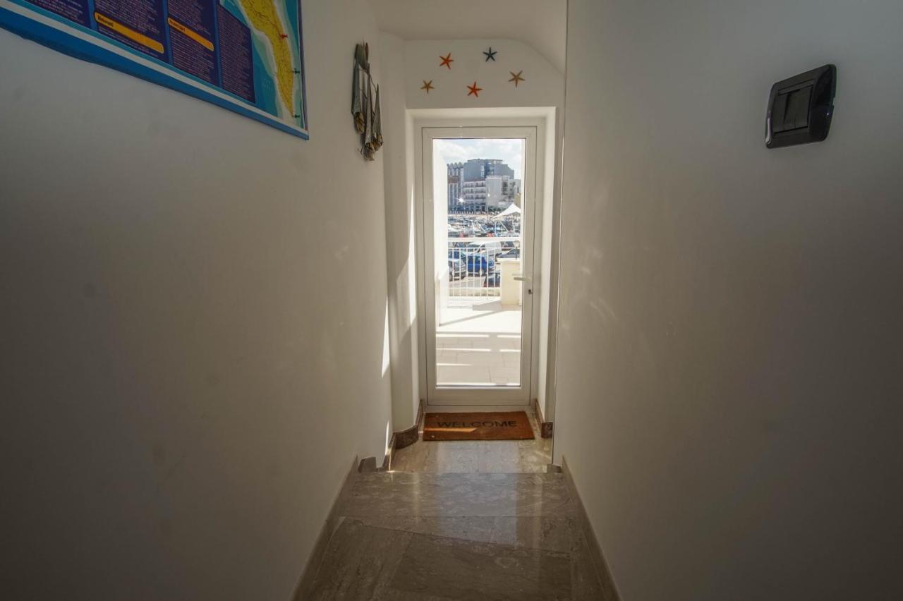 B&B Le Terrazze Mola di Bari Bagian luar foto